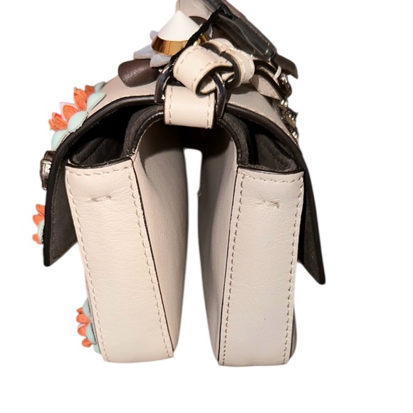 FENDI RARE FLORAL DOUBLE BAGUETTE Embellished Cream Handbag - Picture 4 of 8